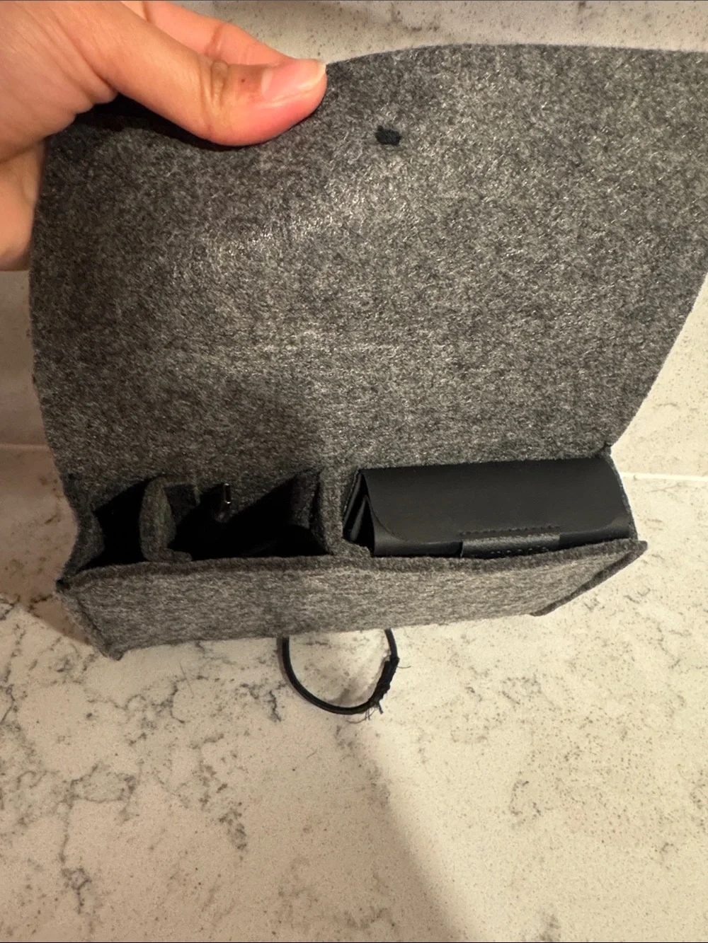 3/$30! 🛍️ mophie 3-in-1 Foldable Wireless Charging Pad Felt Carry Pouch
